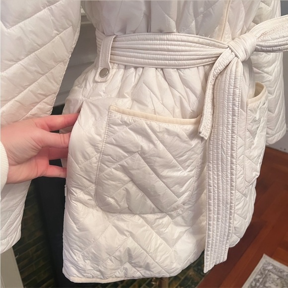 ATHLETA Mendocino Quilted Belted Light Puffer Coat Color Magnolia White Size XS - Picture 11 of 16